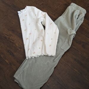 Floral White Top and Green Pants Set 5/$15